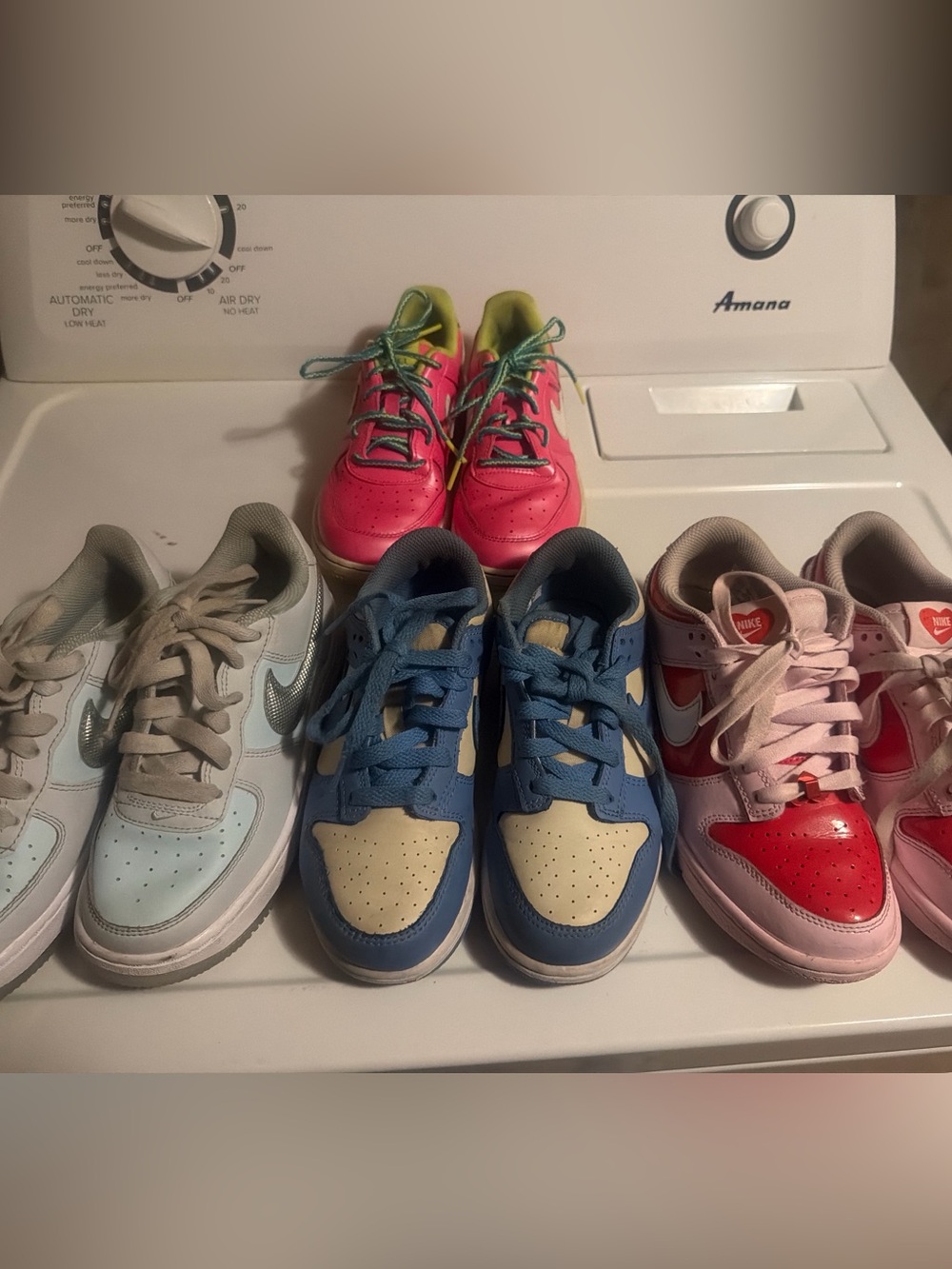Nike Kids Low-Top Sneakers in Hot Pink, Blue, and Pastel Cream Mix